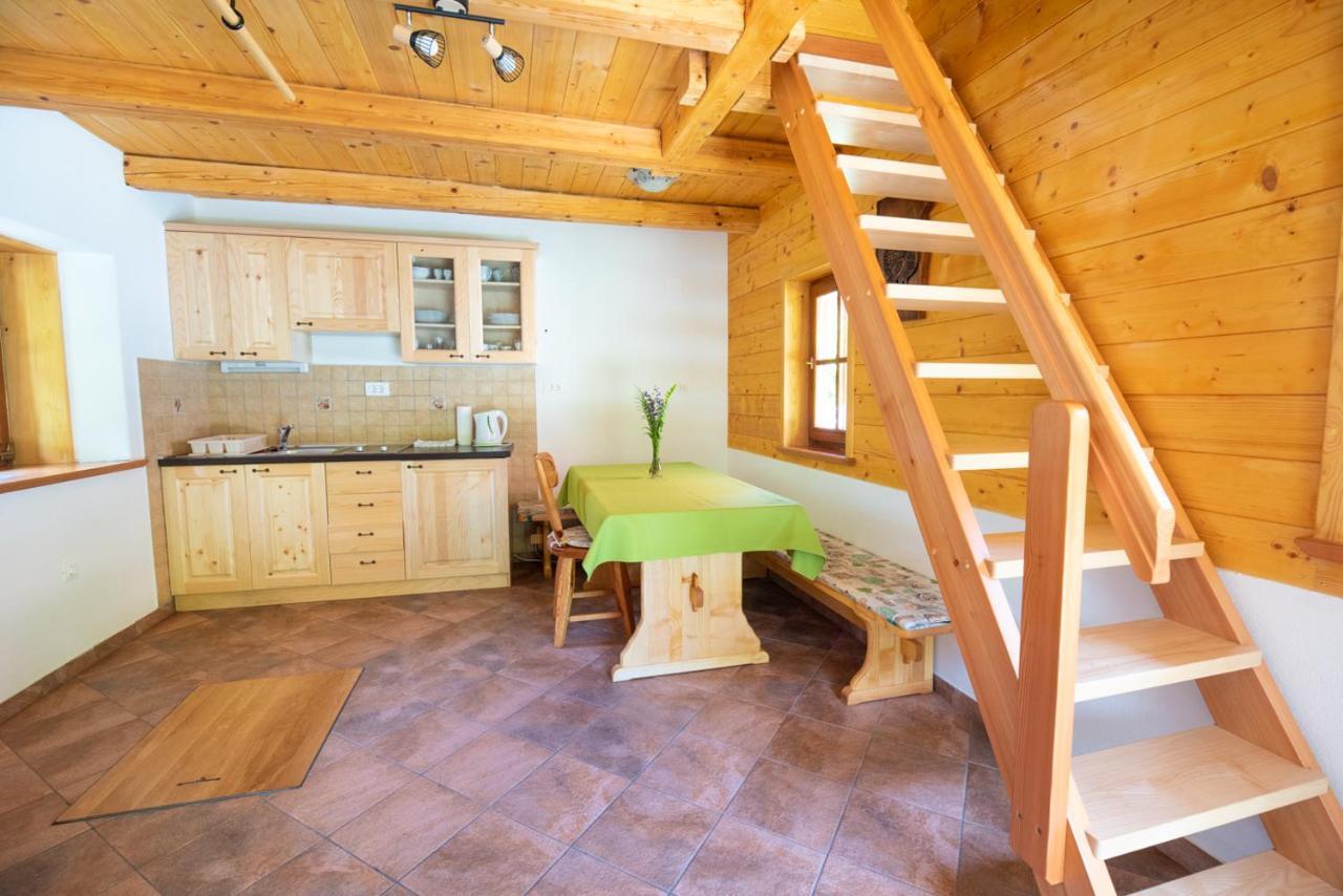 Cottages Kravanja 特伦塔 外观 照片